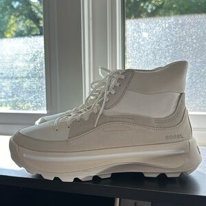 SOREL Women's Out N' About 503 Mid Sneakers